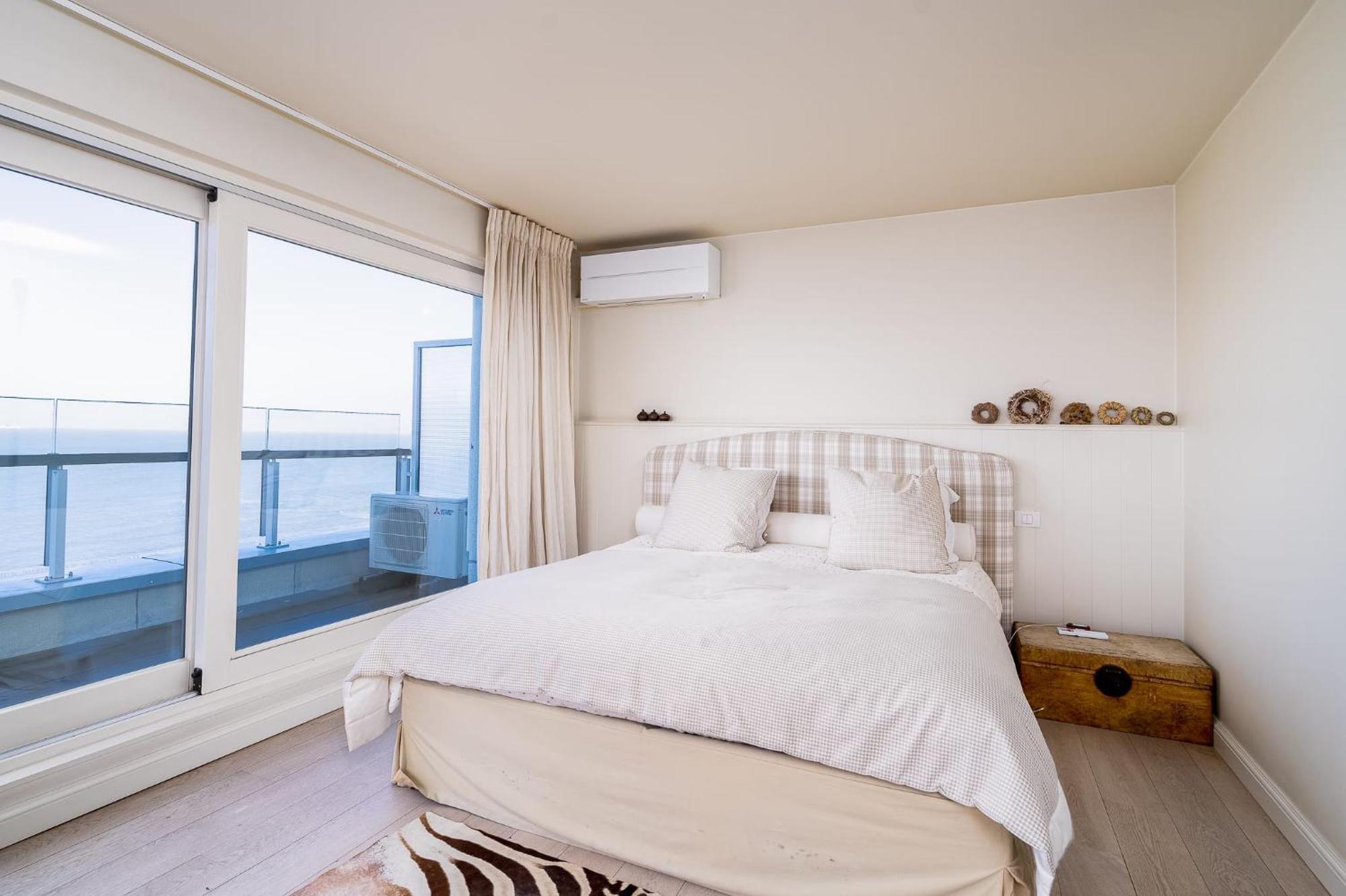 Huswell - Stunning Penthouse With Amazing View And Parking * Knokke-Heist