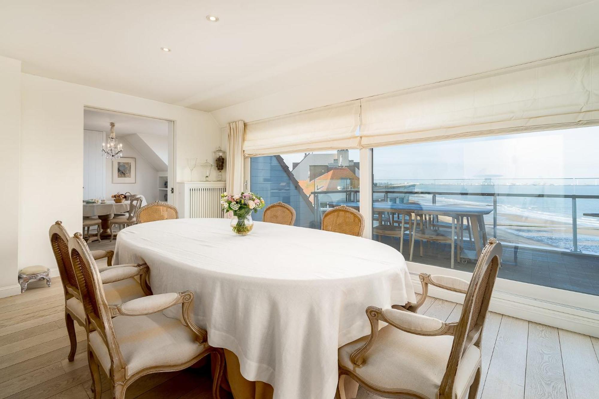 Huswell - Stunning Penthouse With Amazing View And Parking